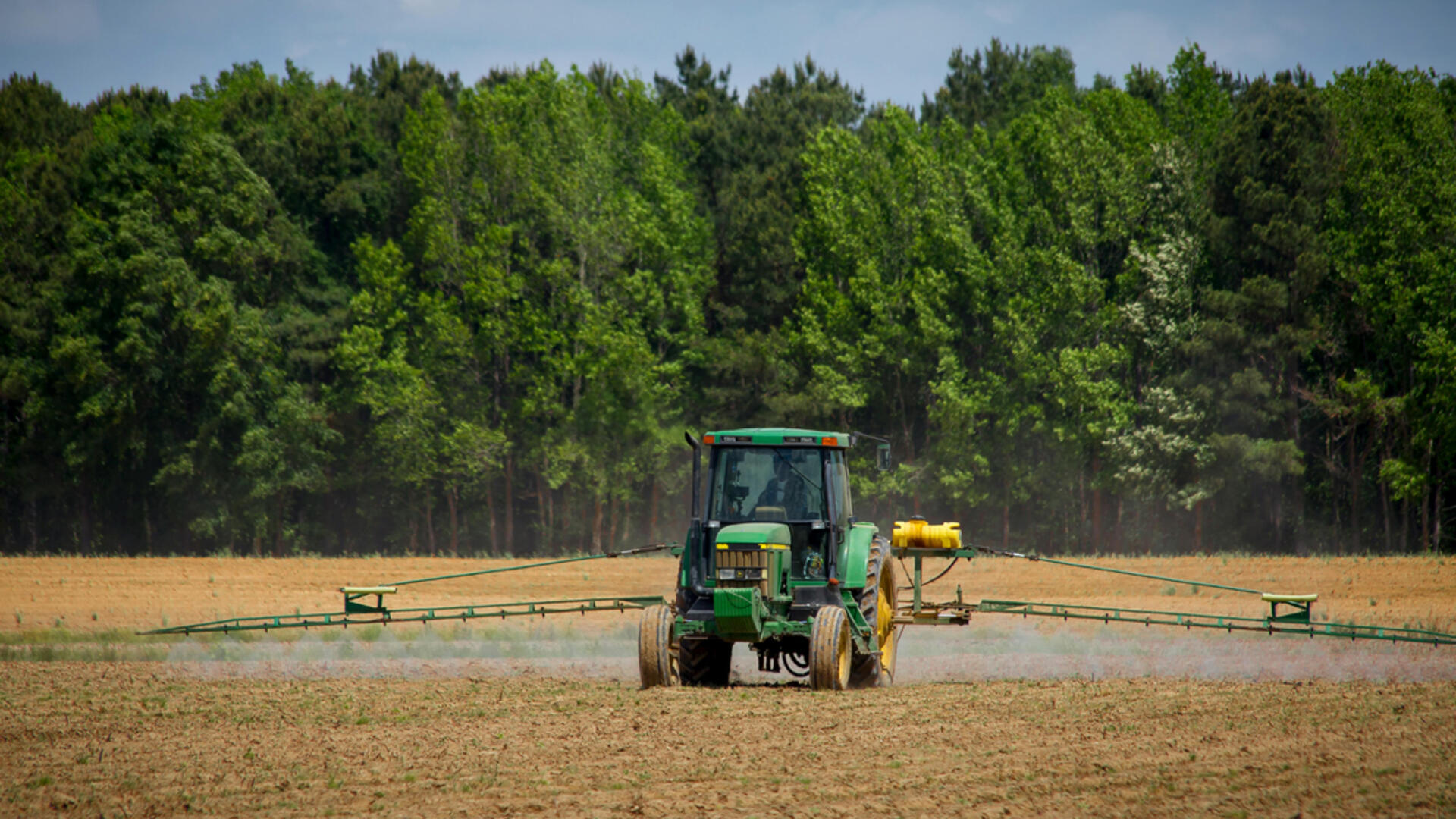 Boeren aan de slag met gewasbeschermingsmiddelen